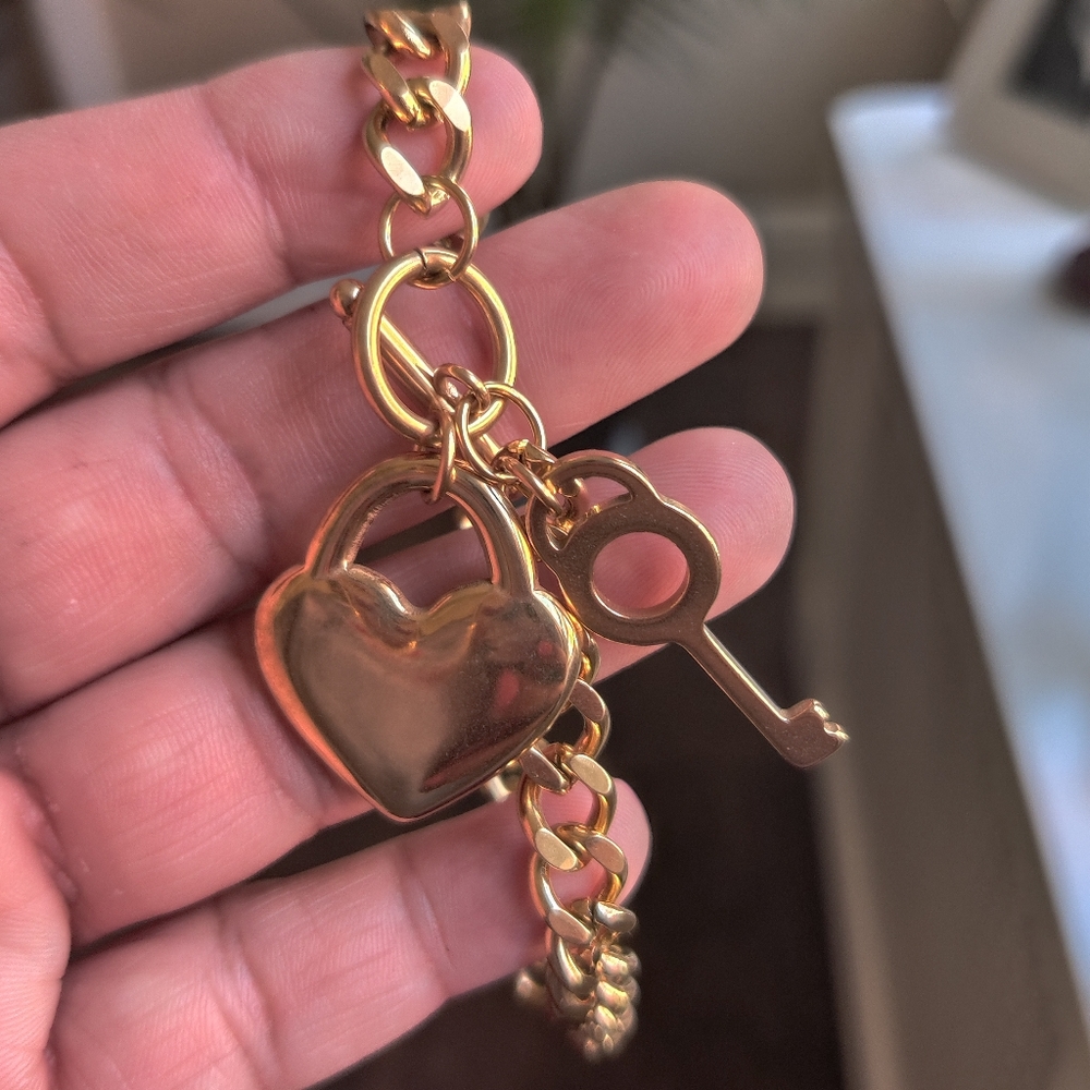 New Very nice chain set. - Picture 2 of 3